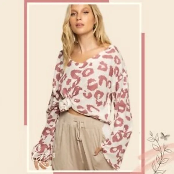 Sold POL thin sweater top - Picture 1 of 5